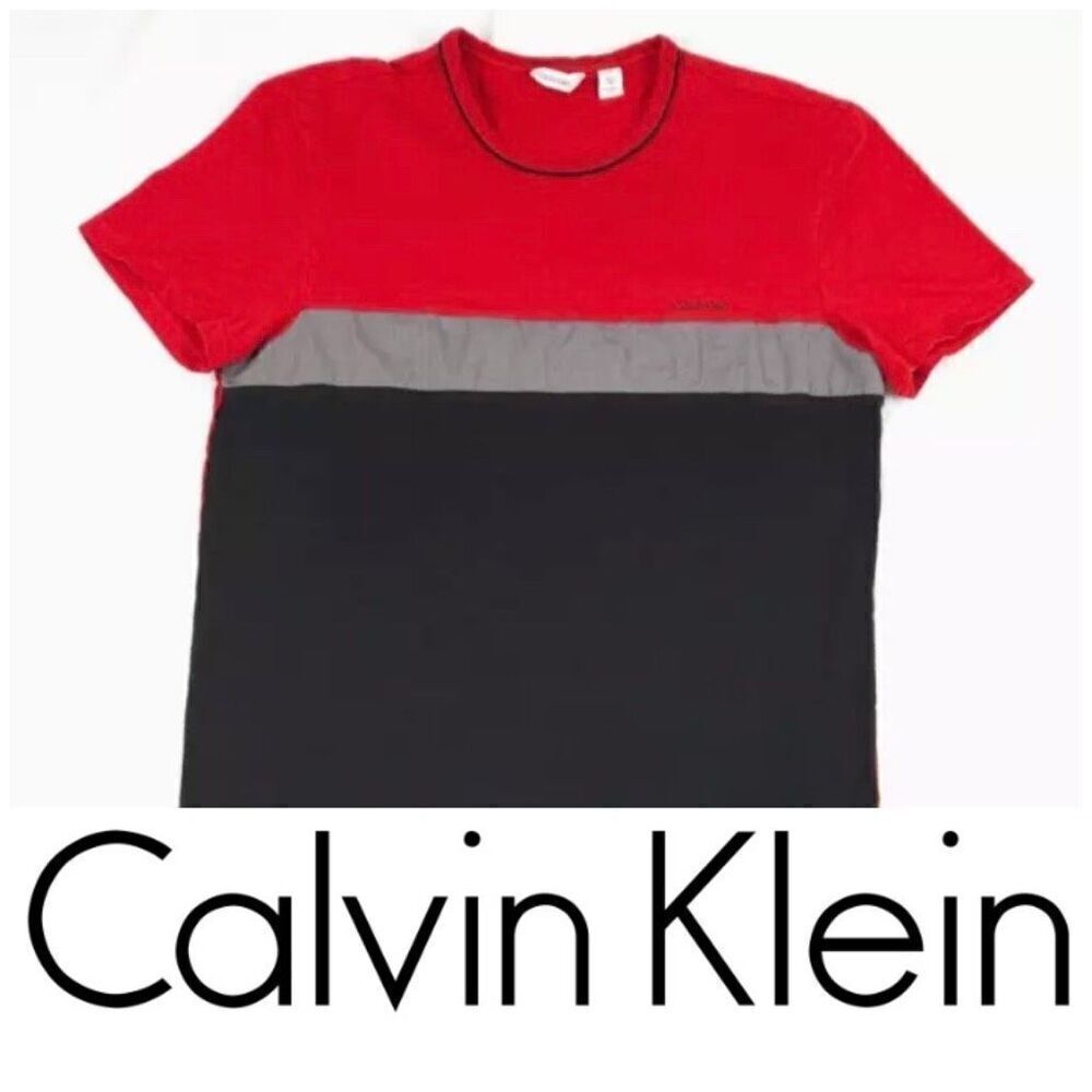 CALVIN KLEIN - M Sz 2XL - NWT Combo Tee in Red, Black & Grey. Very Small Callout